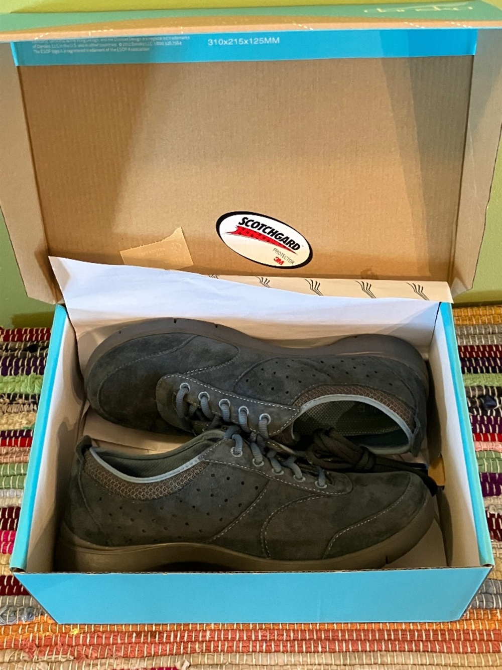 NWT Dansko Elaine Suede Walking Sneaker